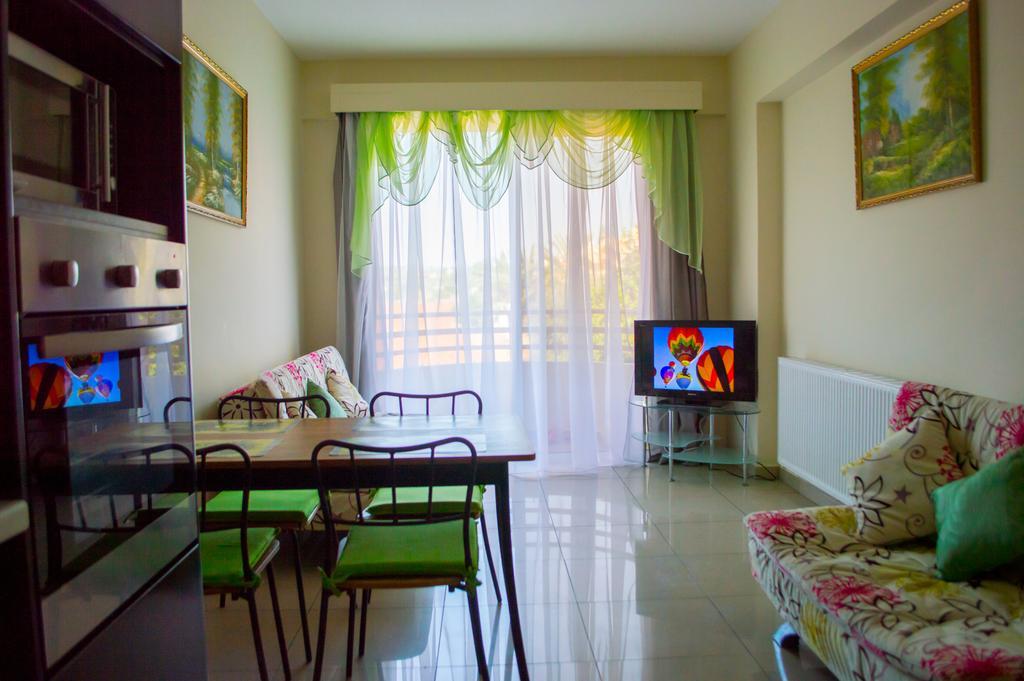 Apartment Nearby Golden Coast Protaras Esterno foto